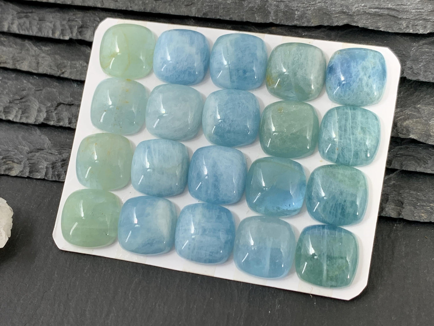Aquamarine square cushion 15mm cabochon - Calibrated cabochons