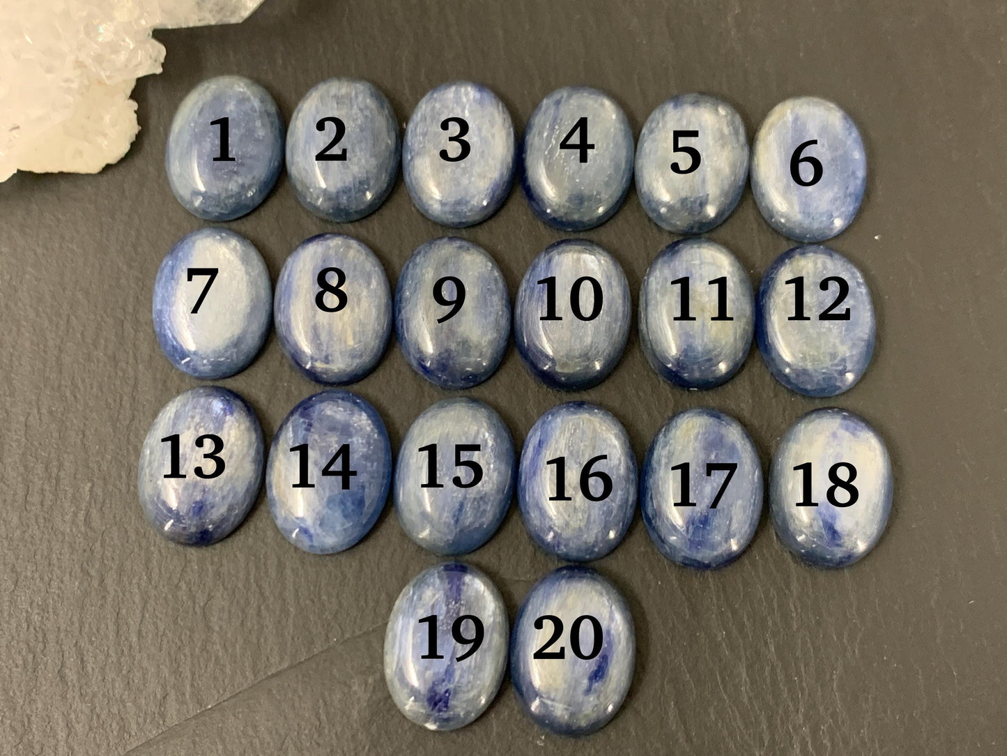 Kyanite oval 12x16mm cabochon - Calibrated cabochons /W455