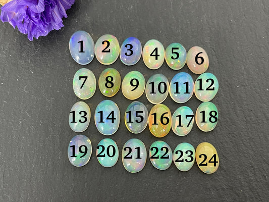 Ethiopian Opal oval 5x7mm cabochon