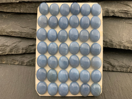 Blue Opal oval 8x10mm cabochon - Calibrated cabochons