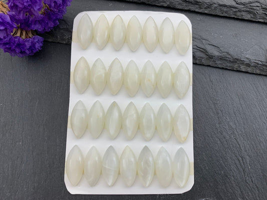 White Moonstone marquise 8x18mm cabochon - Calibrated cabochons