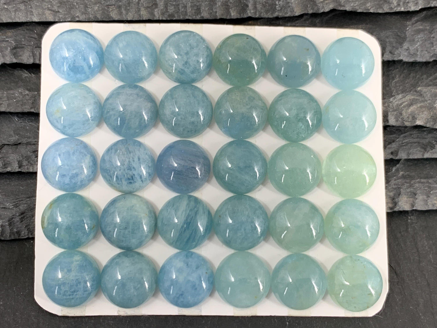 Aquamarine round 12mm cabochon - Calibrated cabochons