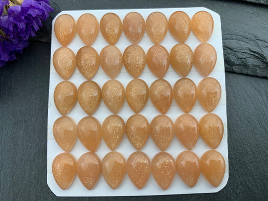 Goldsand Sunstone Pear 8x12mm cabochon - Calibrated cabochons
