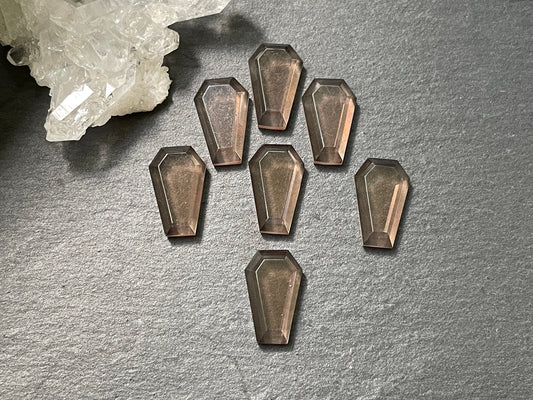 Faceted Color Changing Alexandrite coffin 10x16mm cabochon