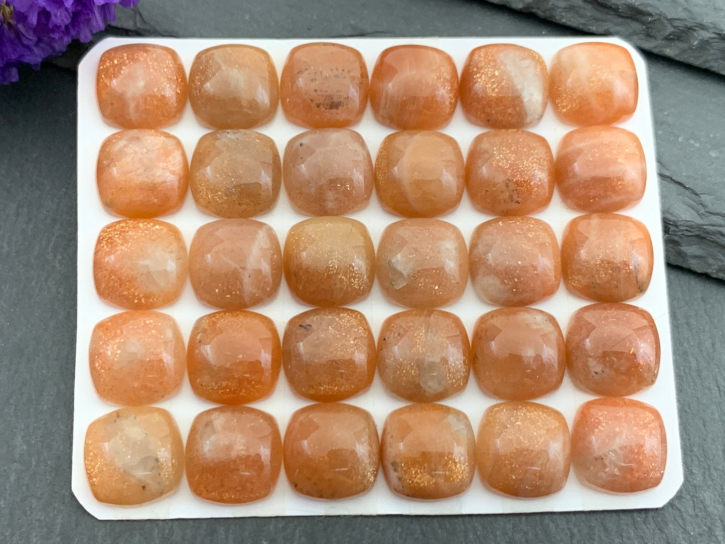 Goldsand Sunstone square cushion 12mm cabochon - Calibrated cabochons