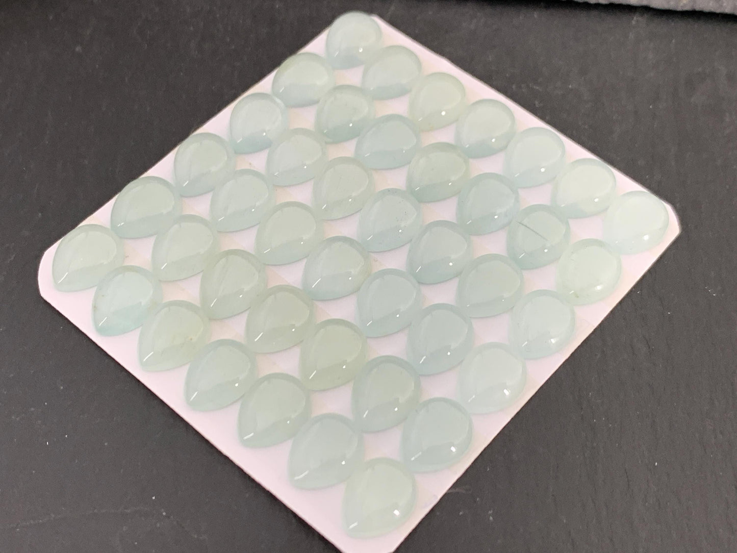 Aquamarine pear 8x10mm cabochon - Calibrated cabochons