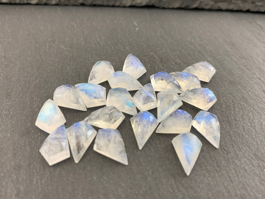 Faceted Rainbow Moonstone kite 7.5x11mm cabochon