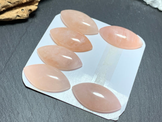 Morganite marquise  15x30mm cabochon - Calibrated cabochons