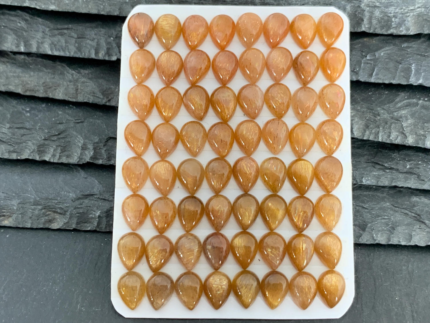 Goldsand sunstone pear 6x8mm cabochon - Calibrated Cabochons