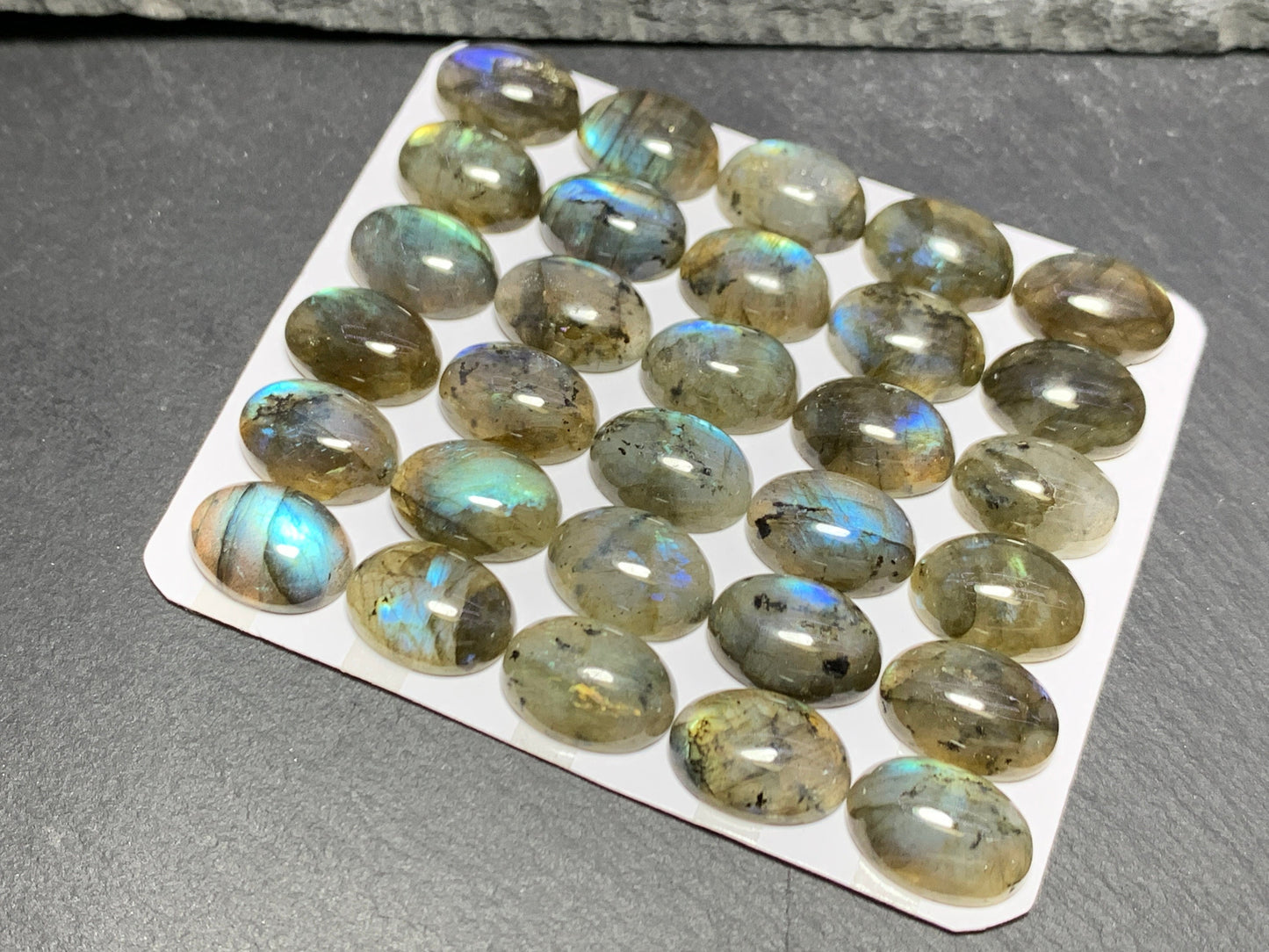 Labradorite oval 10x14mm cabochon - Calibrated Cabochons