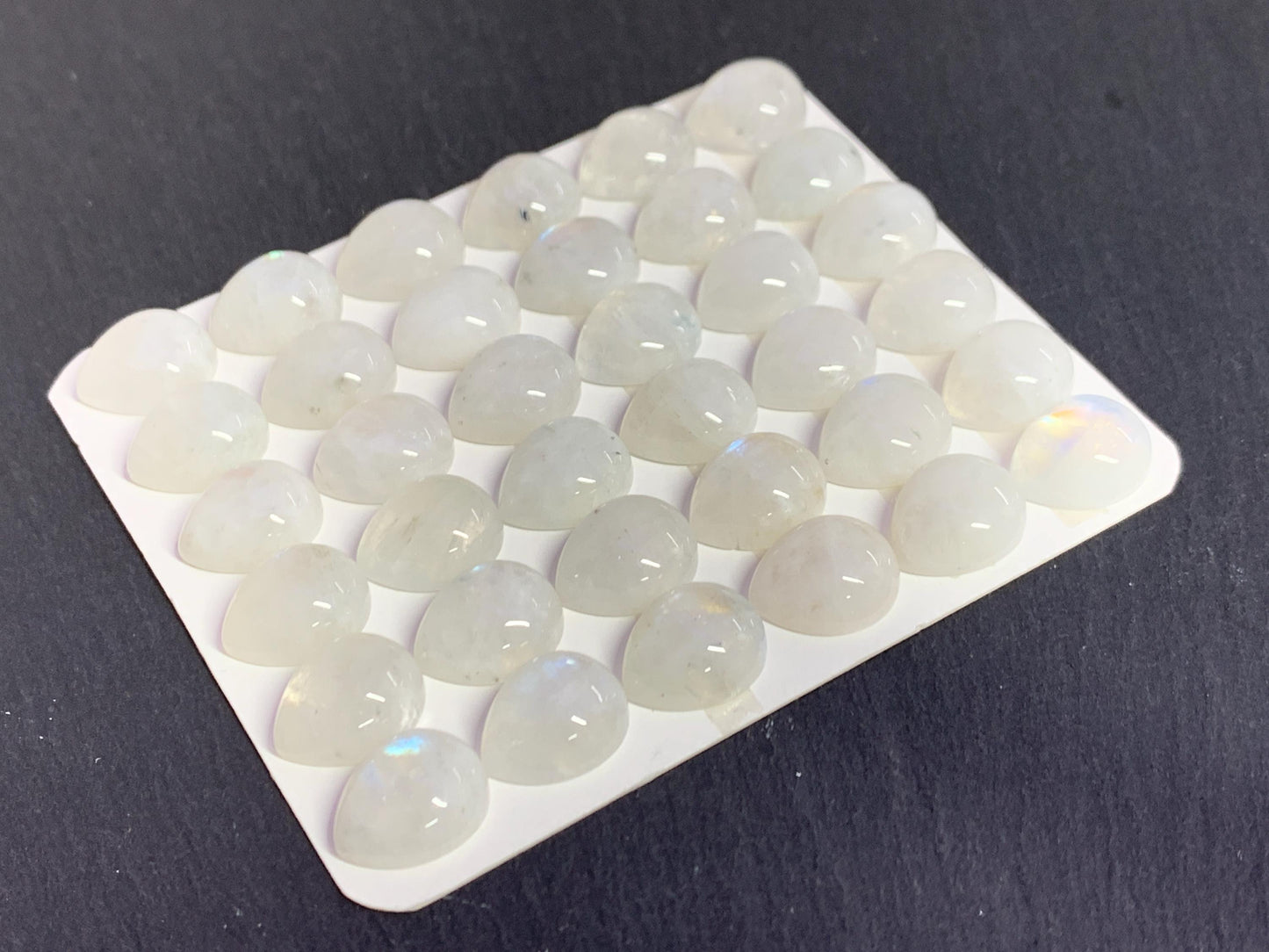 Rainbow Moonstone pear 10x12mm cabochon - Calibrated cabochons