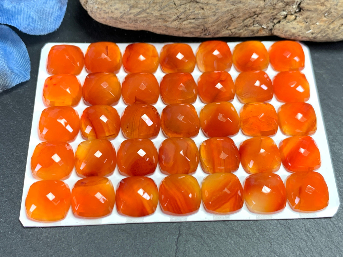 Faceted Carnelian square cushion 10mm Cabochon - Calibrated cabochons