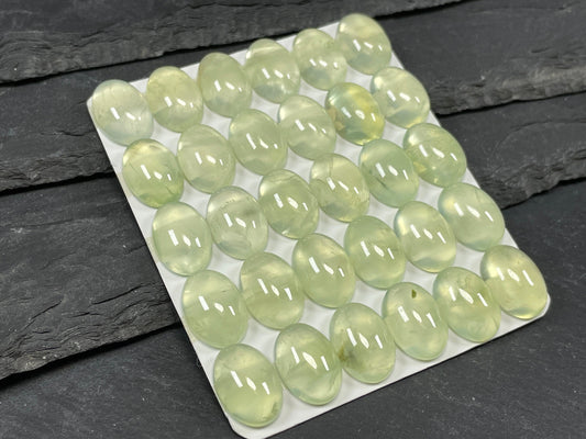 Prehnite oval 10x14mm Cabochon - Calibrated Cabochons