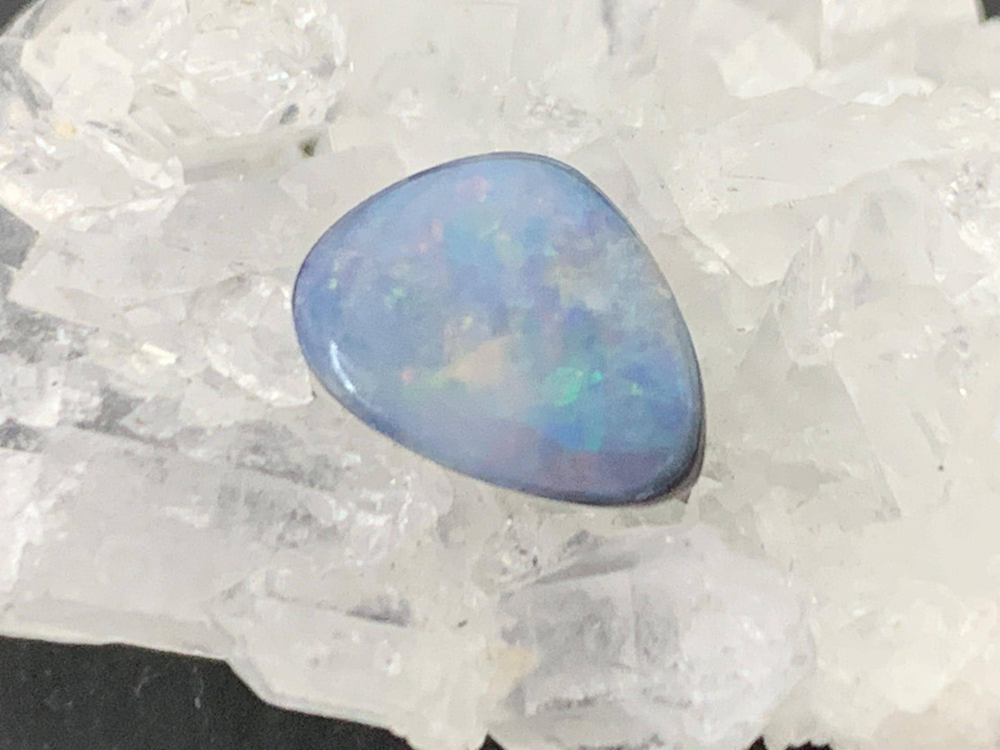 Australian Opal doublet 7x9x3mm cabochon