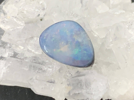 Australian Opal doublet 7x9x3mm cabochon