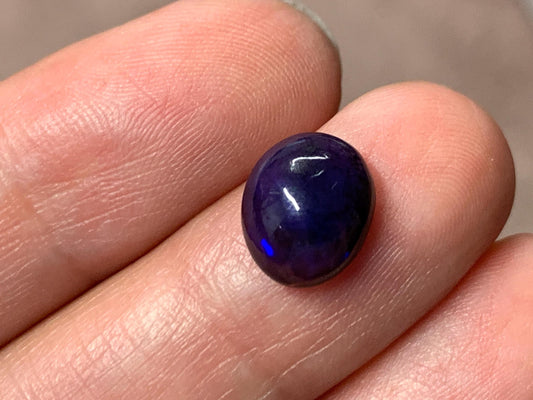 Black Ethiopian Opal oval 8x10x5mm cabochon