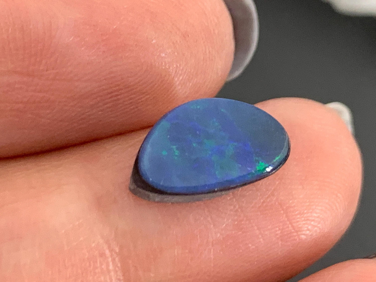 Australian Opal Doublet 7x11x4mm cabochon