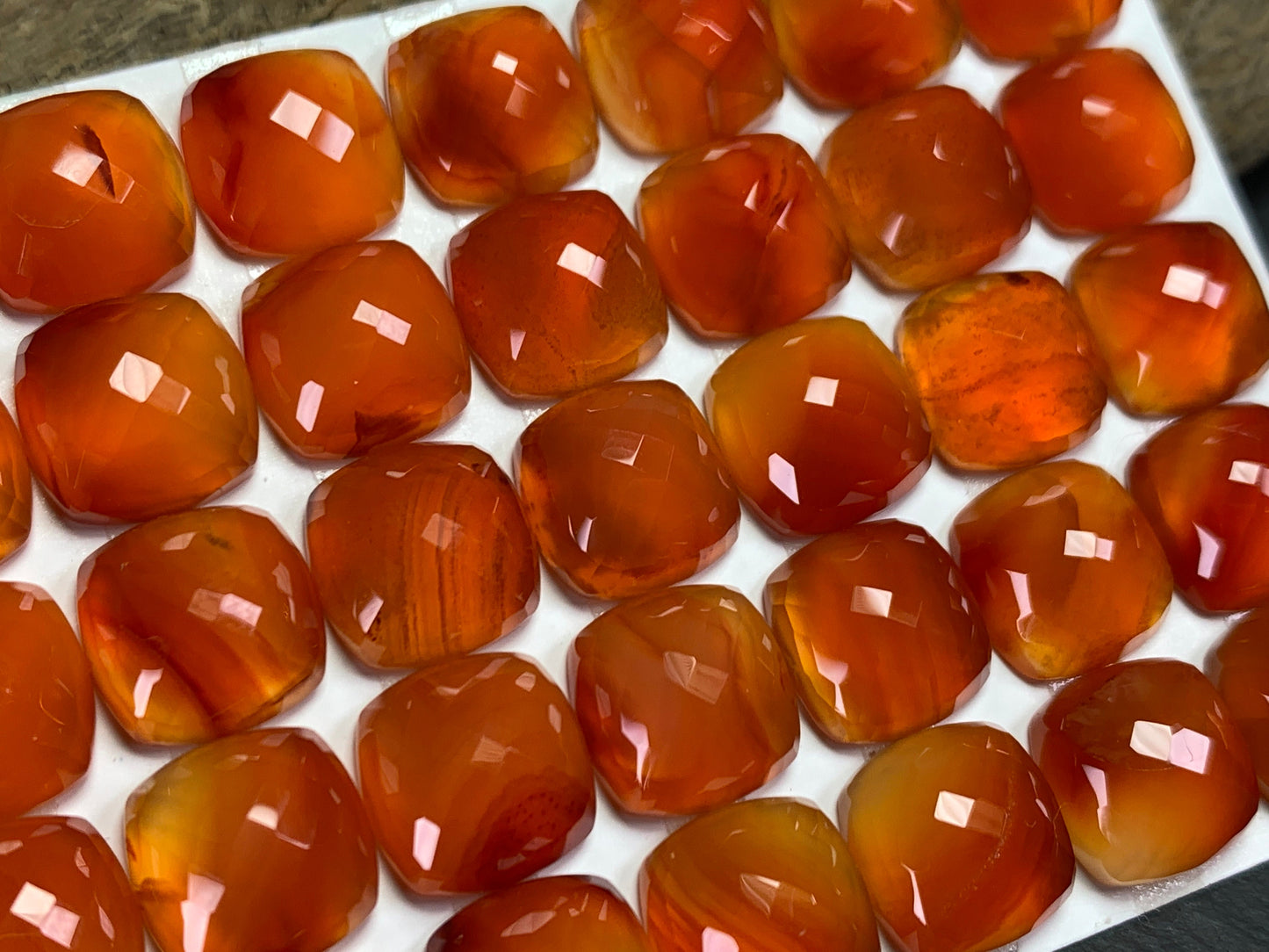 Faceted Carnelian square cushion 10mm Cabochon - Calibrated cabochons