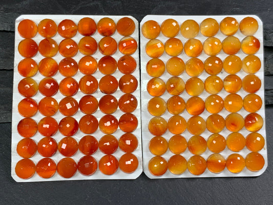 Faceted Carnelian round 8mm cabochon - Calibrated cabochons