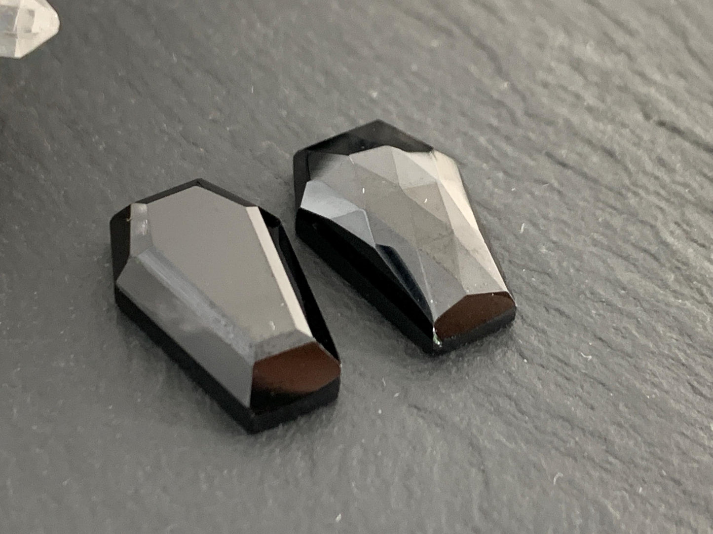 Faceted Black Spinel coffin 10x16mm cabochon
