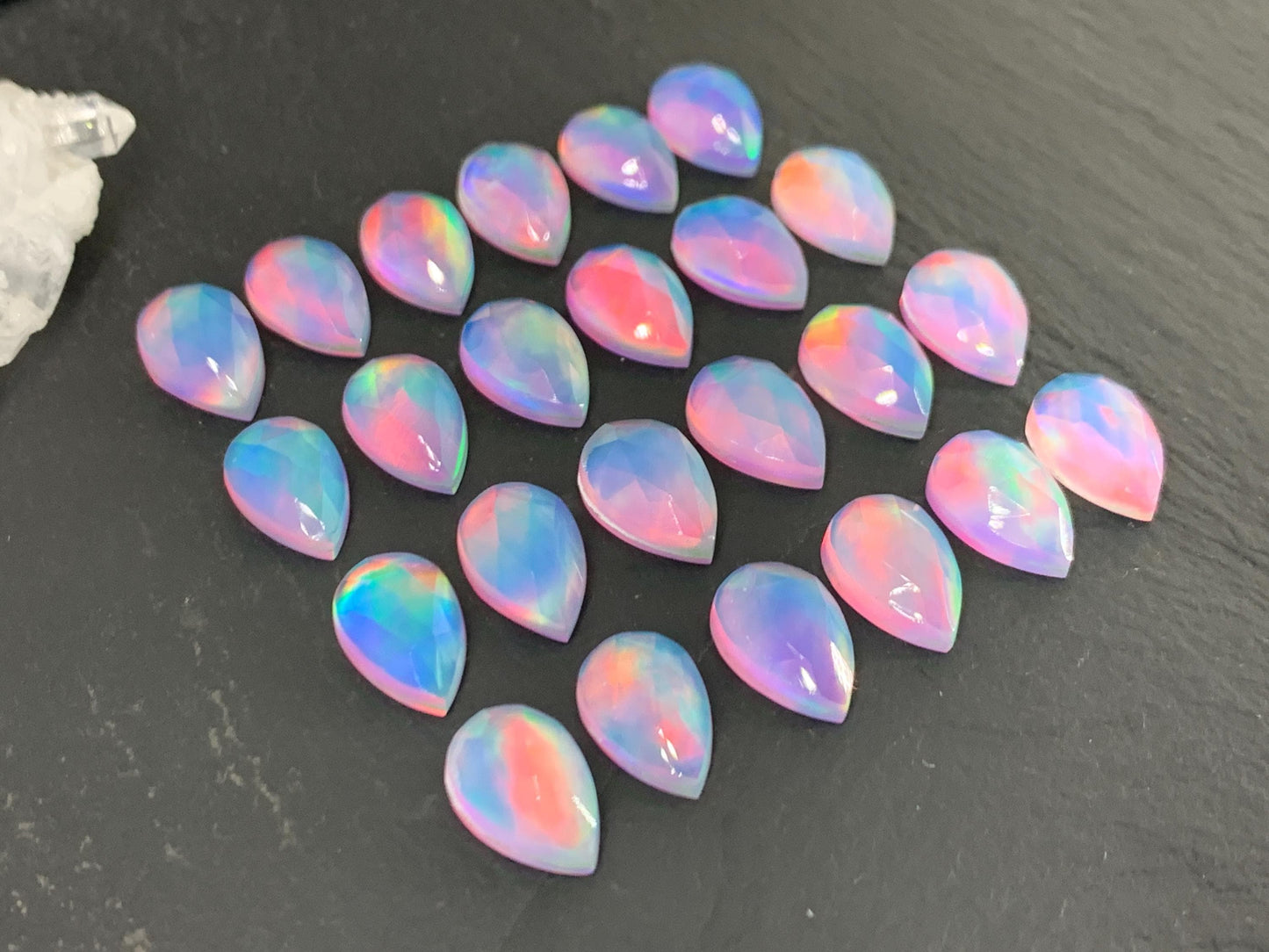 Faceted  Aurora Opal pear 8x12mm cabochon - Doublet cabochons - man made Opal