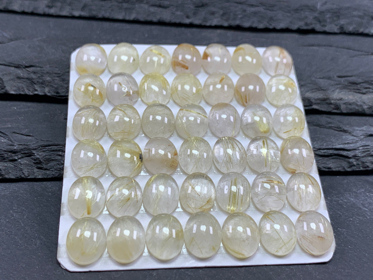 Rutilated Quartz oval 8x10mm cabochon - Calibrated cabochons