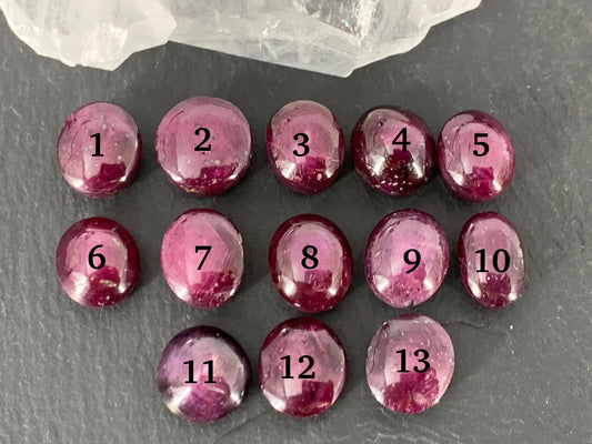 Ruby 10mm long cabochon - round, oval