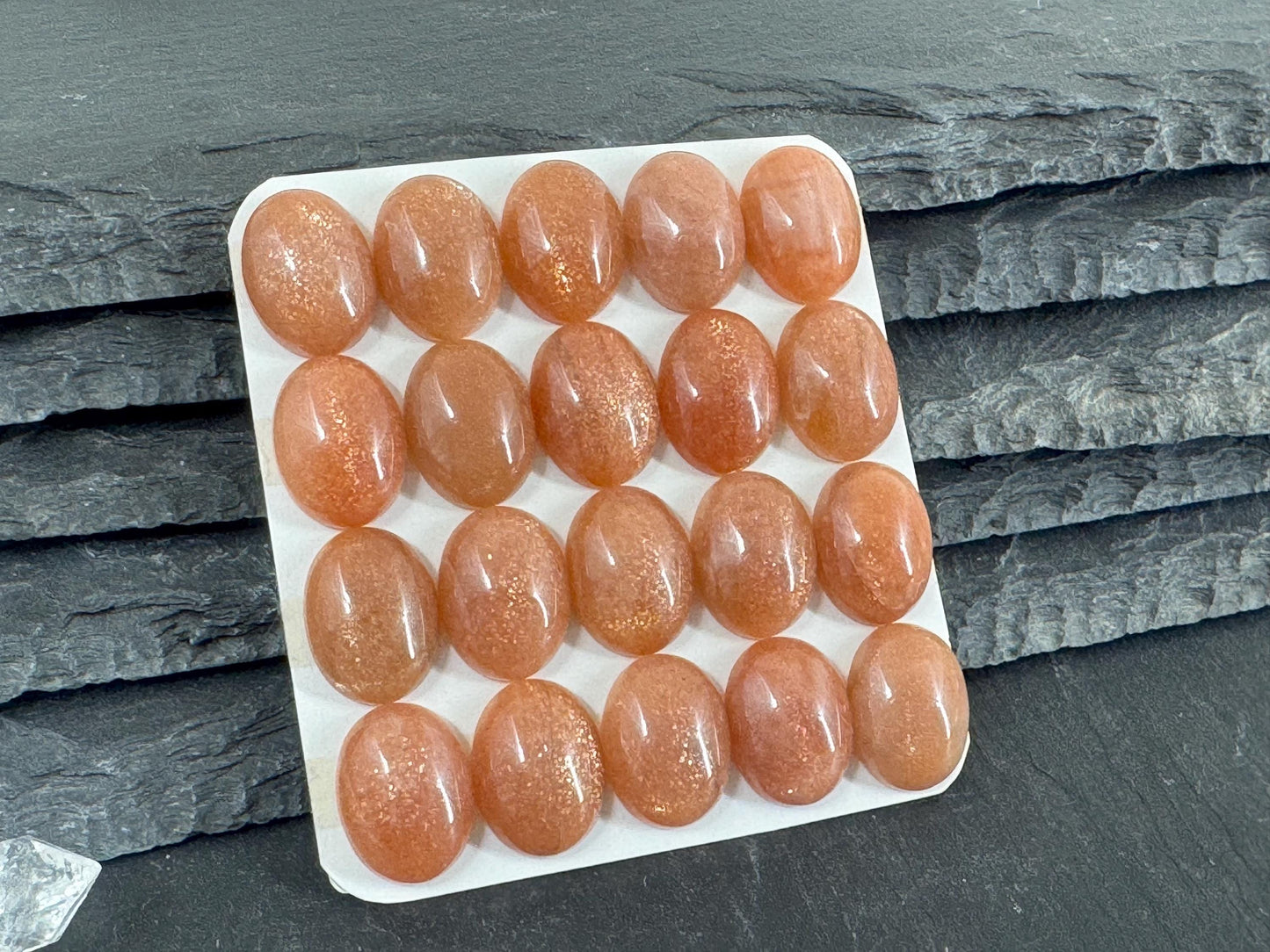 Goldsand Sunstone oval 12x16mm cabochon - Calibrated cabochons