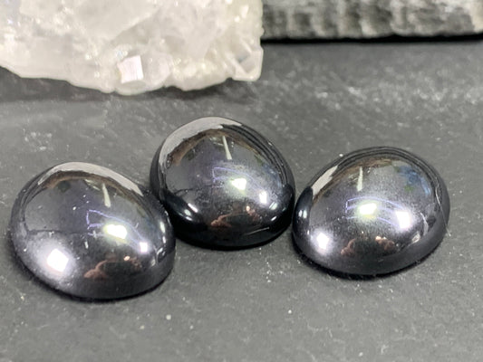 Hematite oval 15x20mm cabochon - Calibrated cabochons