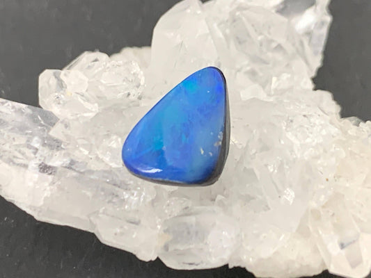 Australian Opal Doublet 8x11x3mm cabochon