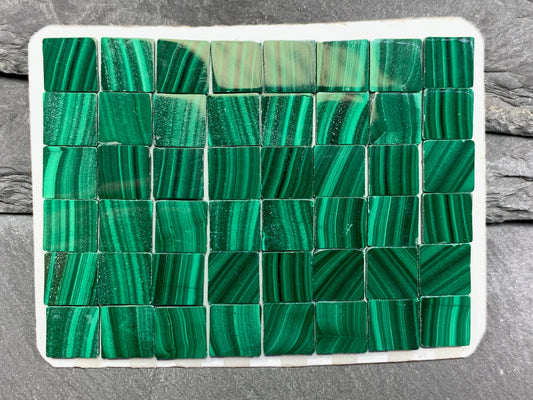 Flat Malachite square 8mm cabochon - Calibrated cabochons