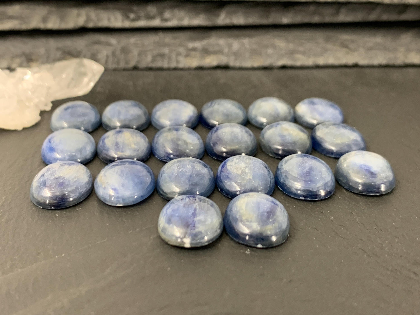 Kyanite oval 12x16mm cabochon - Calibrated cabochons /W455