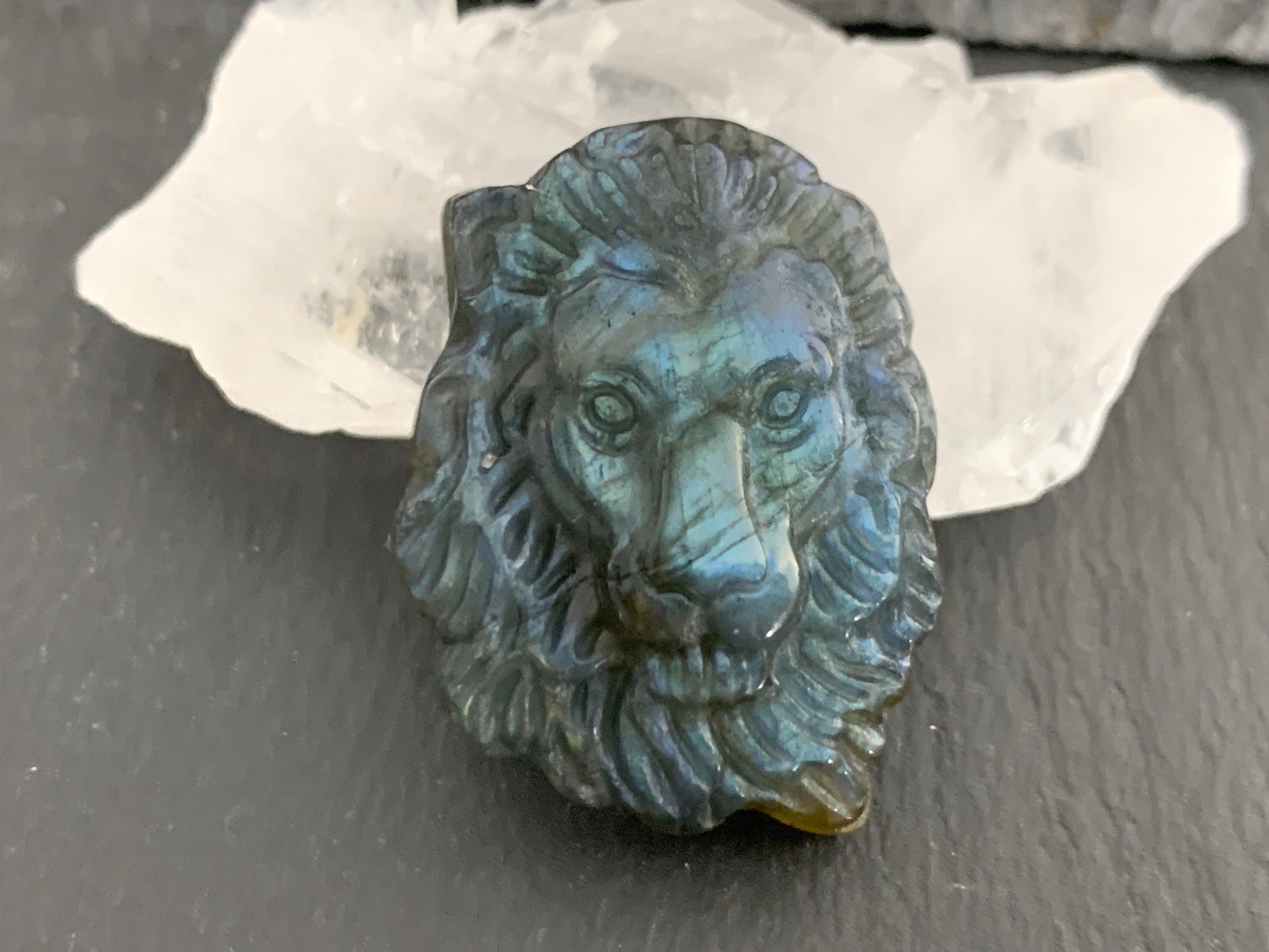 Lion Labradorite carving - Labradorite carving
