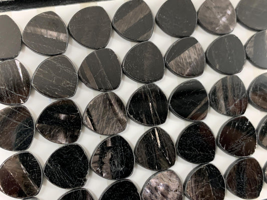 Flat Hypersthene curved triangle 10mm cabochon - Calibrated cabochons