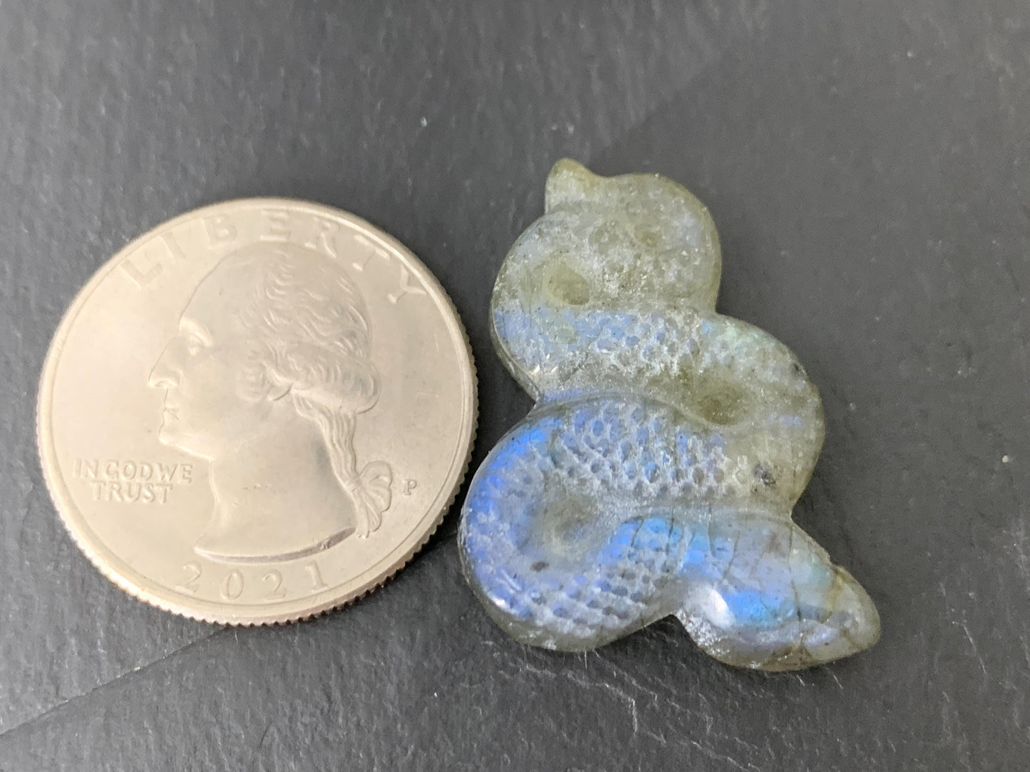 Labradorite Snake cabochon - Snake carving