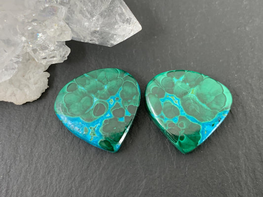 Malachite Chrysocolla pear 16x17x4mm cabochon pair