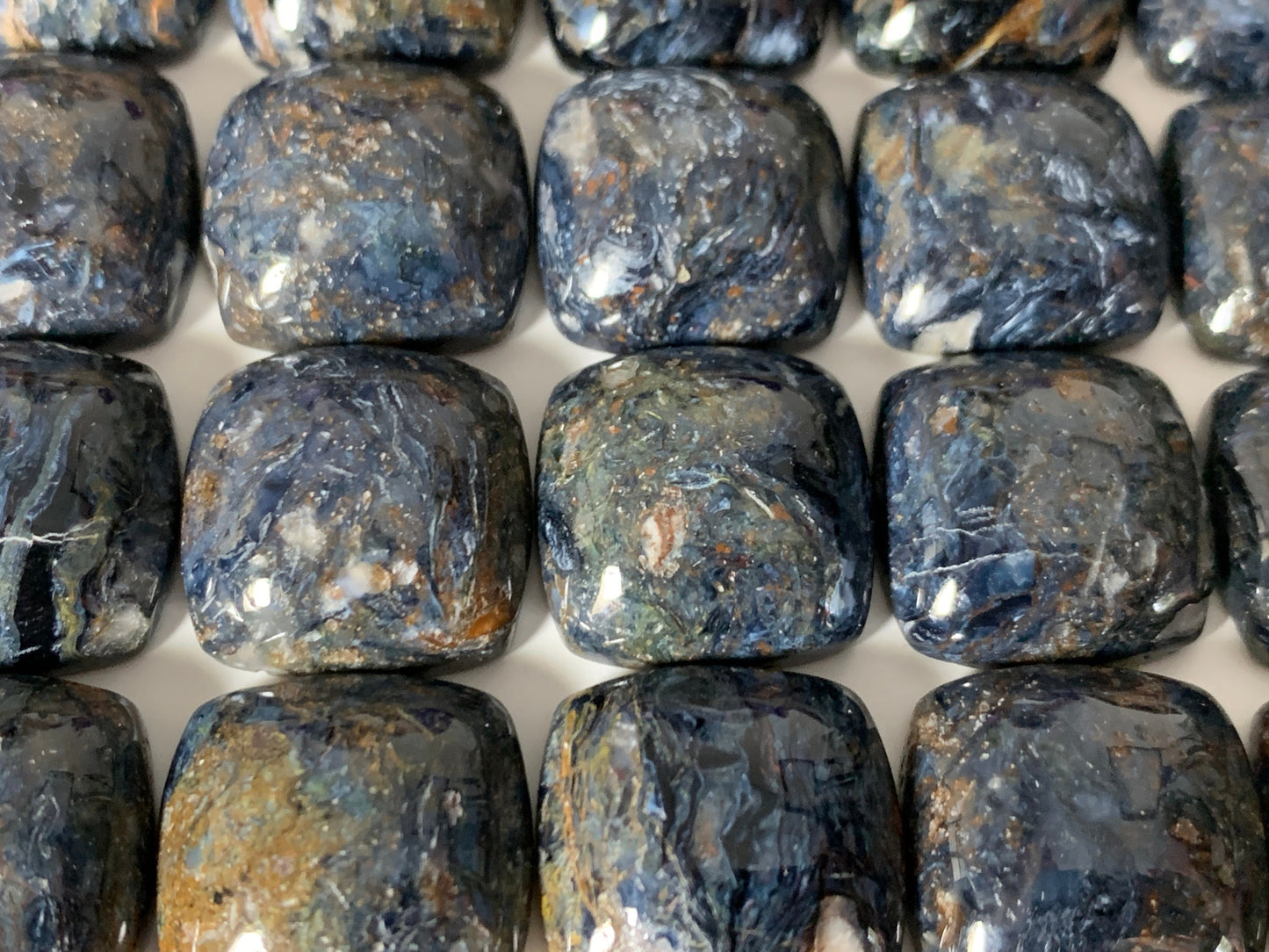 Blue Pietersite square cushion 18x18mm cabochon - Calibrated cabochons