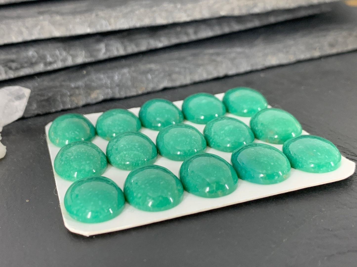 Nevada Turquoise oval 12x16mm cabochon - Calibrated cabochons