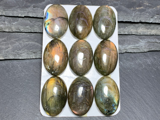 Labradorite oval 20x30mm Cabochon  - Calibrated Cabochons