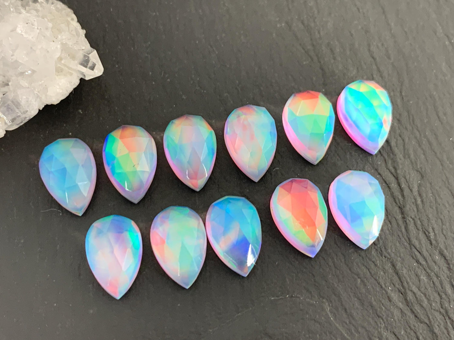 Faceted  Aurora Opal pear 8x12mm cabochon - Doublet cabochons - man made Opal