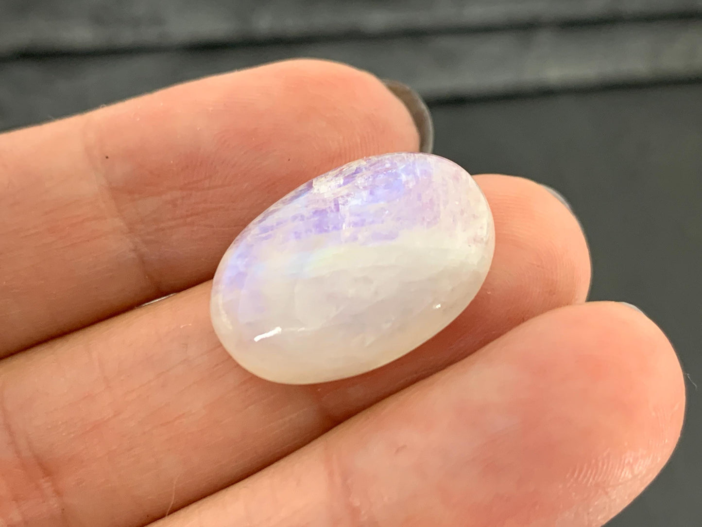 Rainbow Moonstone oval 21x15x6mm cabochon