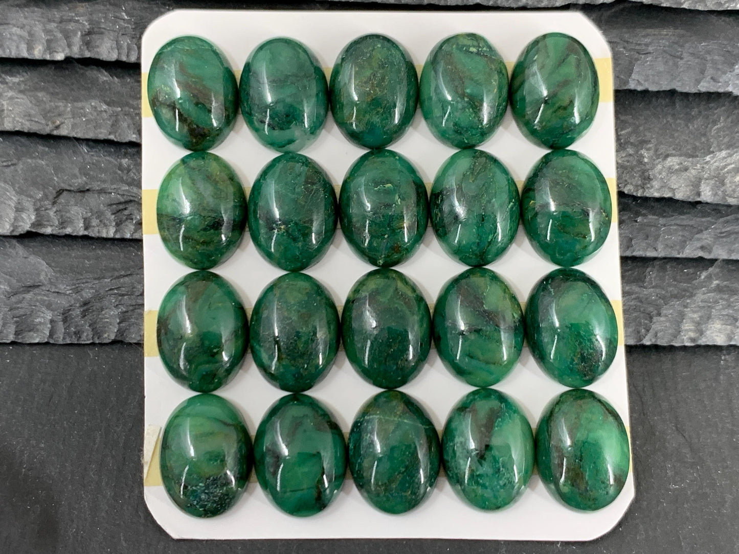 African Jade oval 12x16mm cabochon - Calibrated cabochons