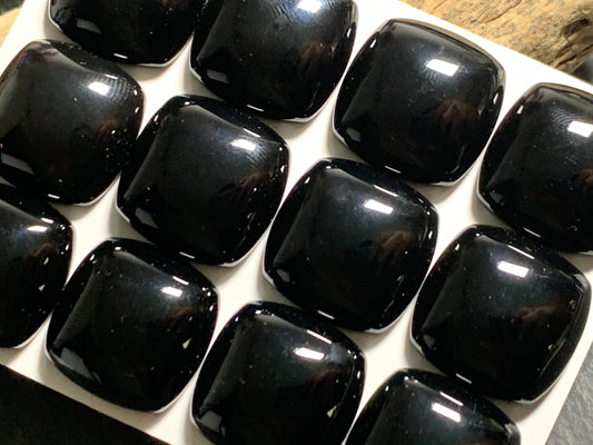 Black Agate square cushion 18x18mm cabochon - Calibrated cabochons