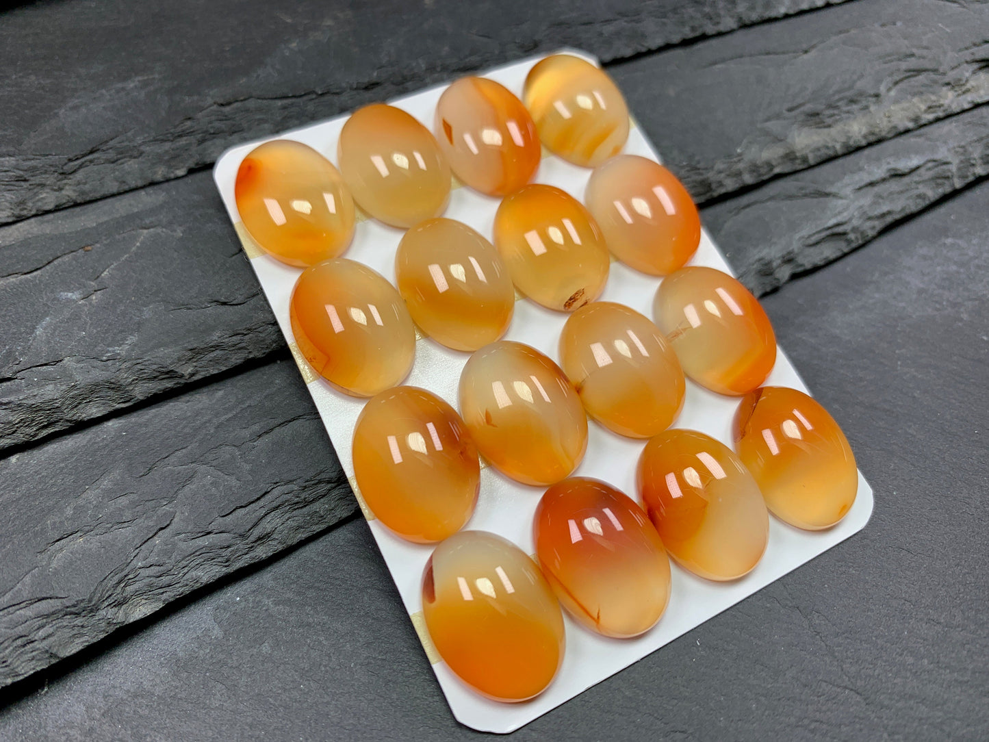 Carnelian oval 15x20mm cabochon - Calibrated cabochons
