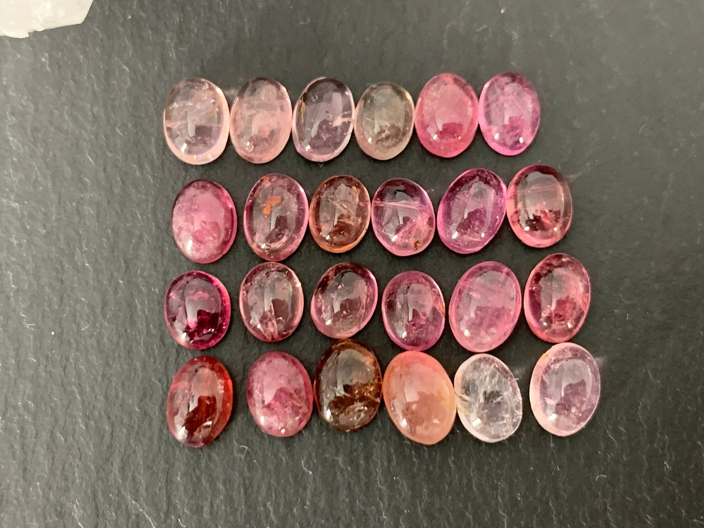 Tourmaline oval 5x7mm cabochon