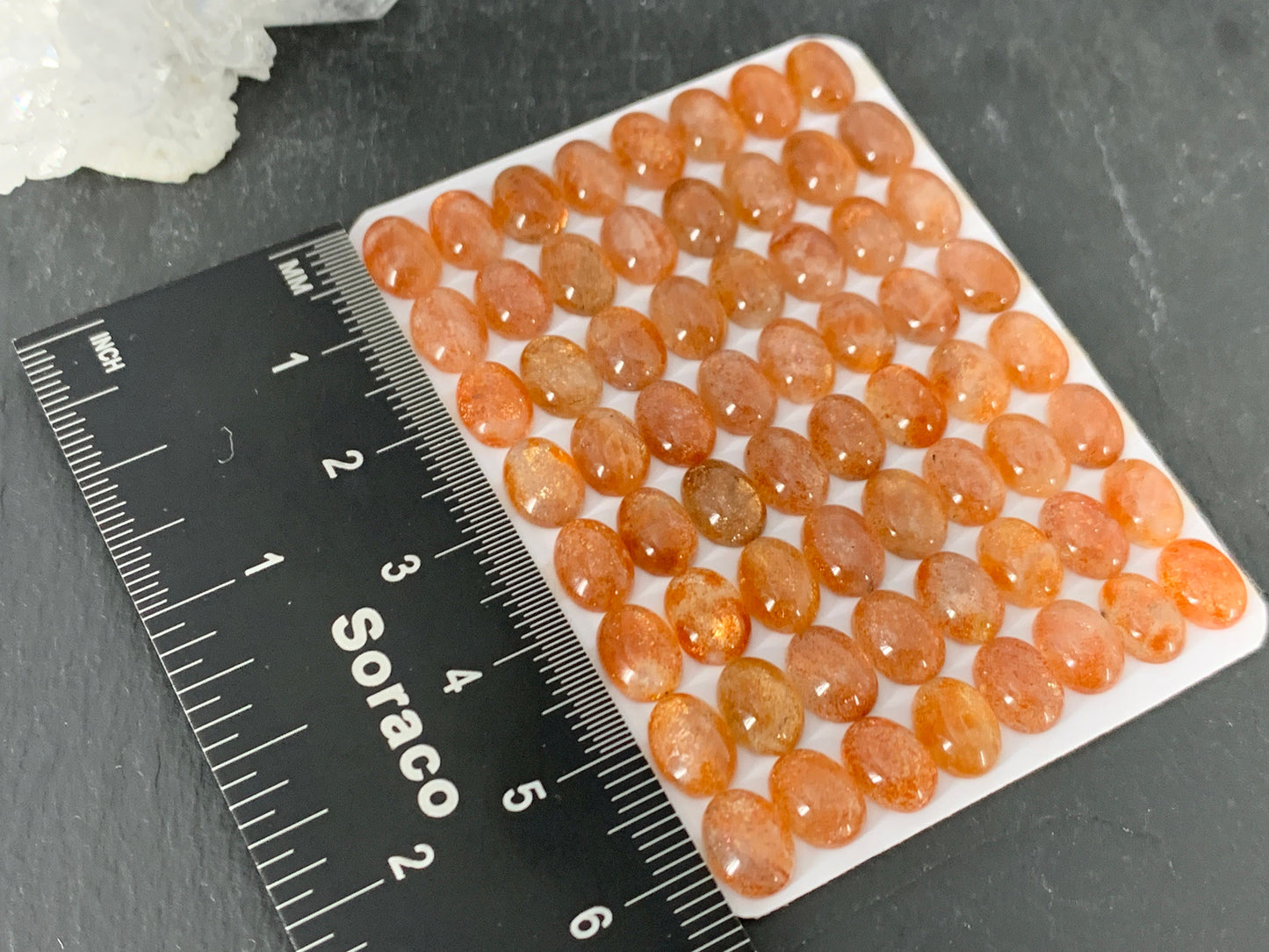 SunStone oval 6x8mm cabochon - Calibrated cabochons