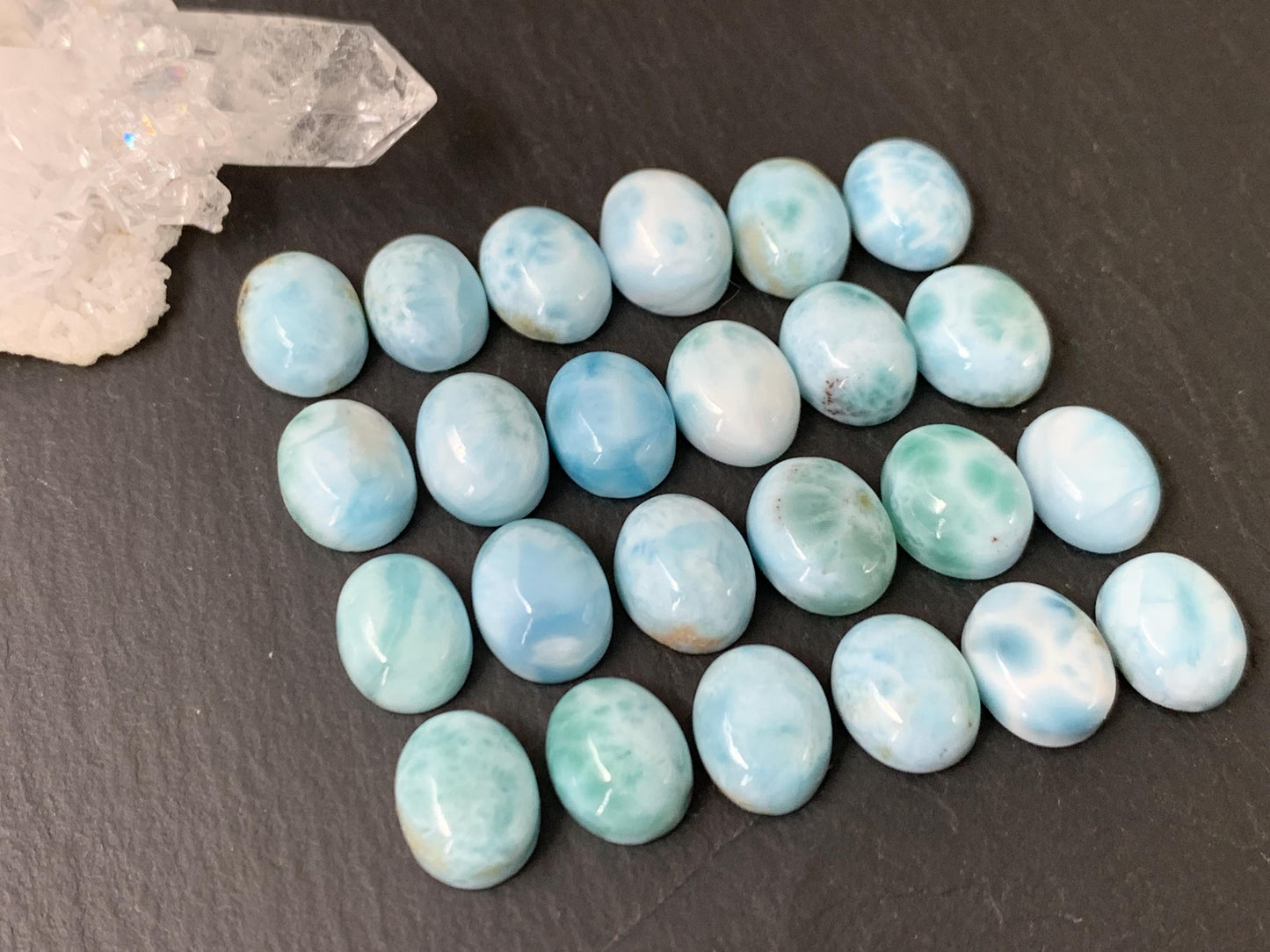 Larimar oval 8x10mm cabochon