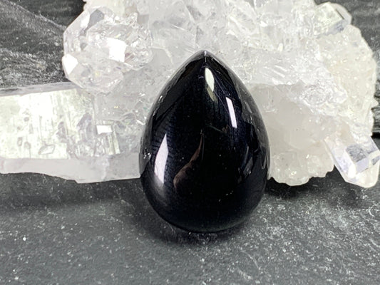 Black Agate pear 13x18mm cabochon - Calibrated cabochons