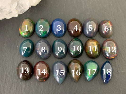 Ethiopian Opal oval, pear 7-9mm cabochon