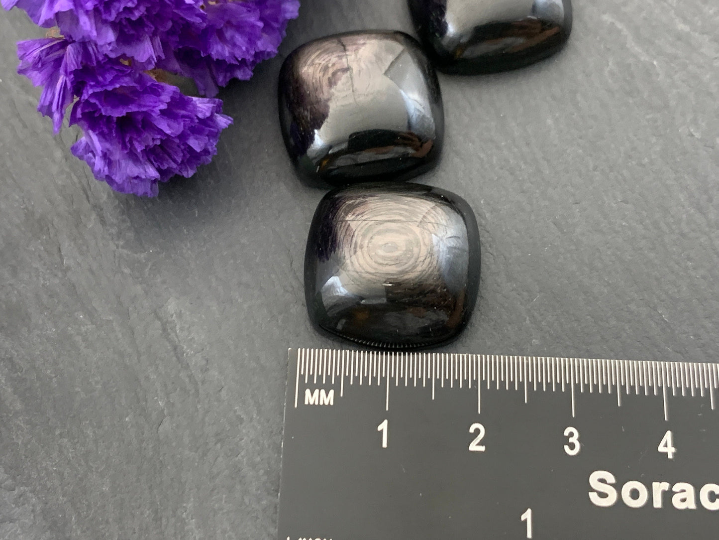 Hypersthenes Square 20mm cabochon - Calibrated cabochons